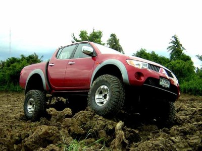 RedTriton4X4A2-1.jpg